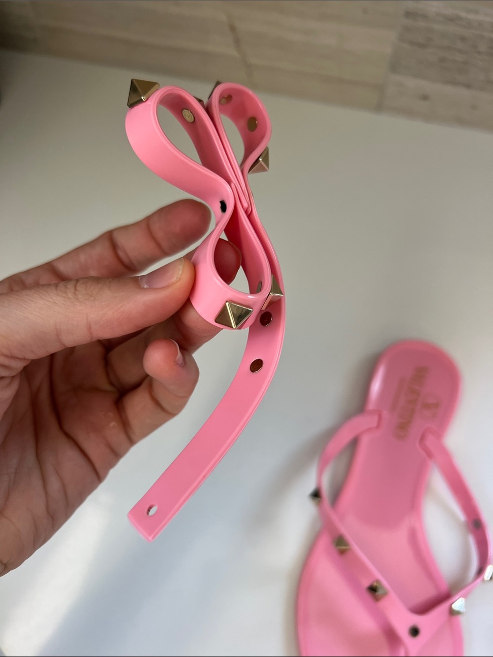 Valentino Garavani light pink rockstud jelly bow sandals flip flops 35 - Picture 6 of 13